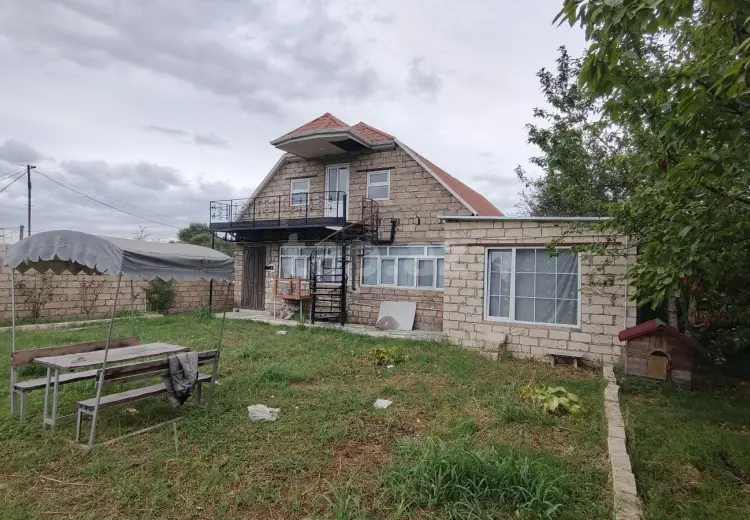 120 000 AZN - 5 otaqlı mənzil , Xaçmaz