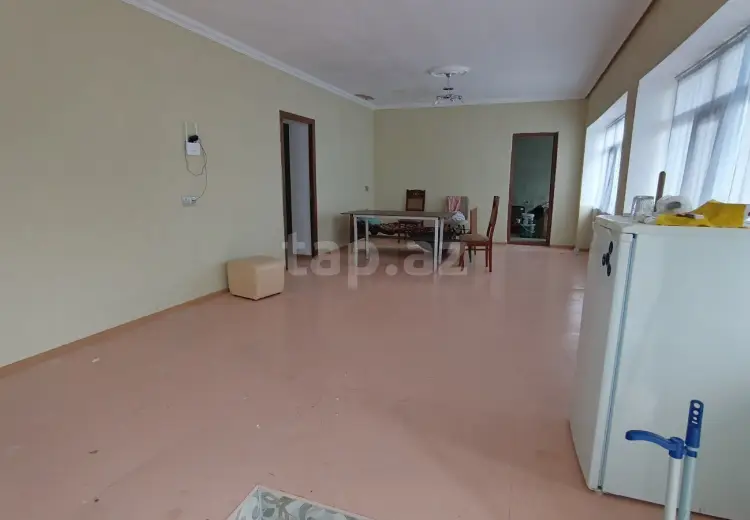 120 000 AZN - 5 otaqlı mənzil , Xaçmaz