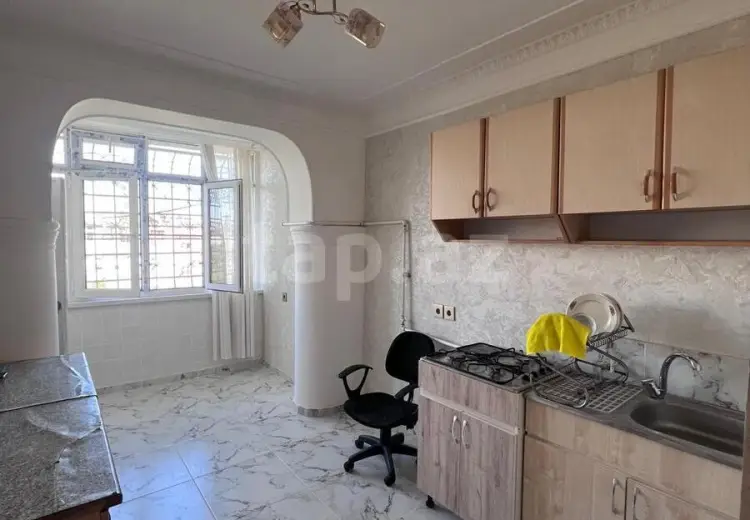 630 AZN - 3 otaqlı mənzil Kirayə (aylıq), 8-ci kilometr, Nizami, Bakı