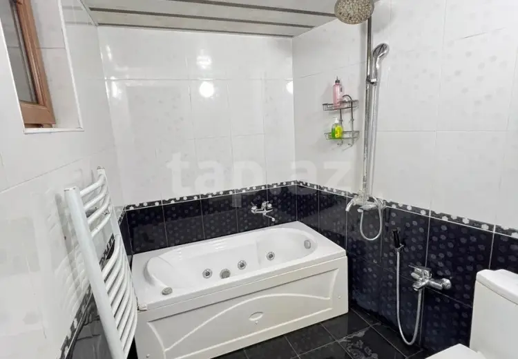 245 000 AZN - 4 otaqlı mənzil , Gəncə