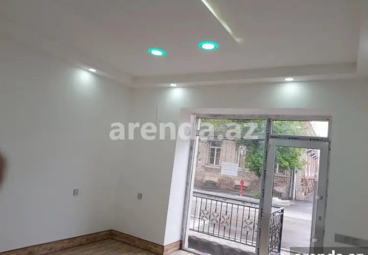 750 AZN - 70 m² Obyekt / Ofis Kirayə (aylıq), Gəncə