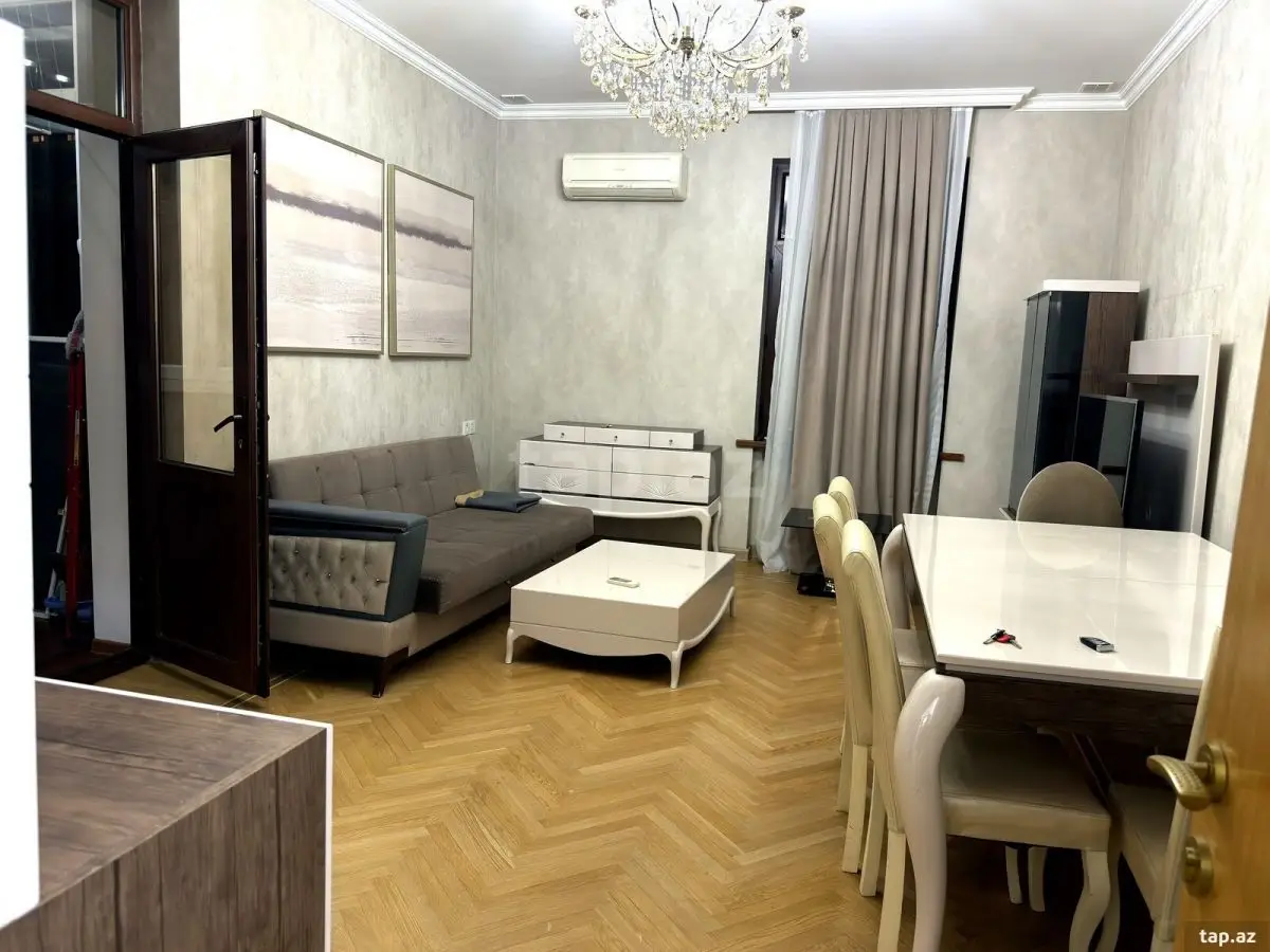800 AZN - 2 otaqlı mənzil Kirayə (aylıq), Bakı