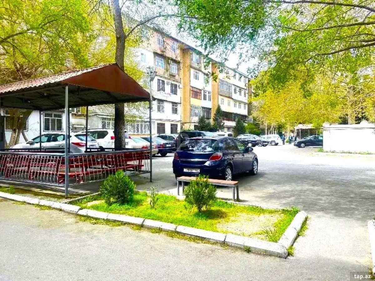 187 000 AZN - 4 otaqlı mənzil , Bakı