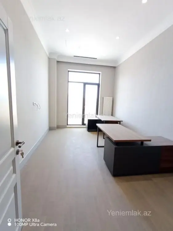 3 900 AZN - 240 m² Obyekt / Ofis Kirayə (aylıq), Ağ şəhər, Xətai, Bakı