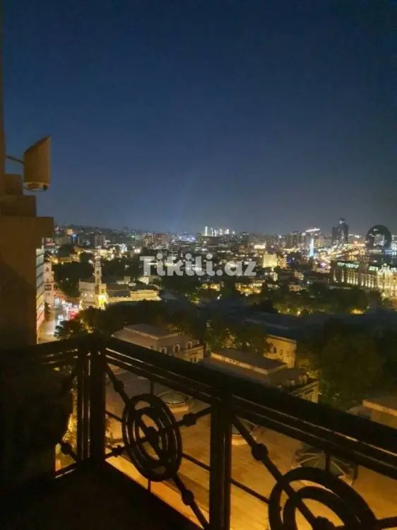 1 700 000 AZN - 4 otaqlı mənzil Satılır, İçəri şəhər, Səbail, Bakı