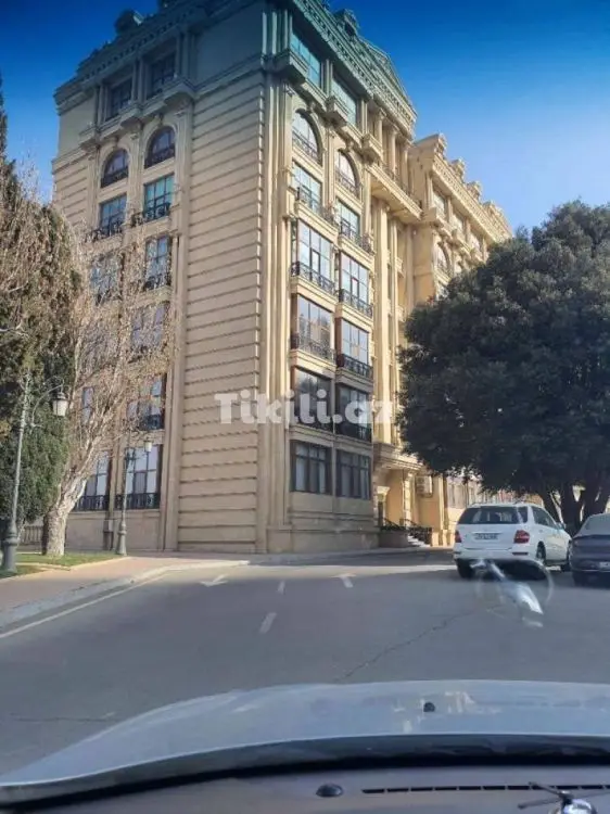 1 700 000 AZN - 4 otaqlı mənzil Satılır, İçəri şəhər, Səbail, Bakı