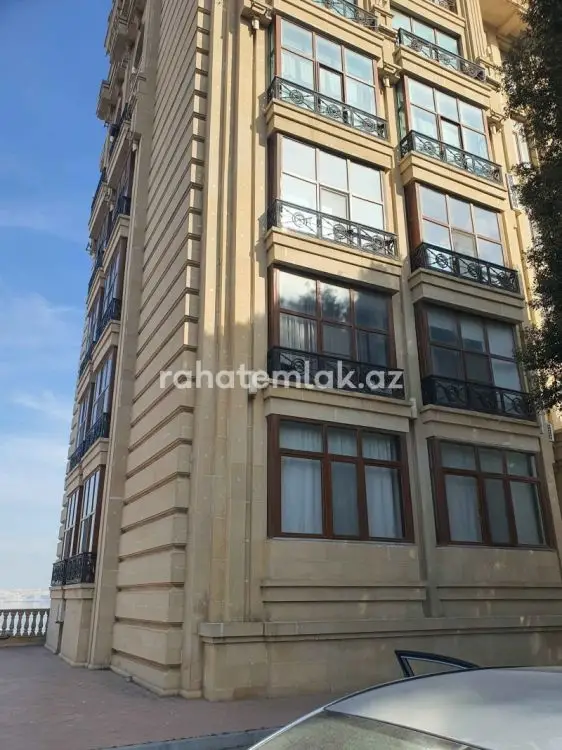 1 700 000 AZN - 4 otaqlı mənzil Satılır, Səbail, Bakı