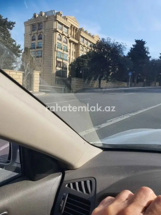 1 700 000 AZN - 4 otaqlı mənzil Satılır, Səbail, Bakı