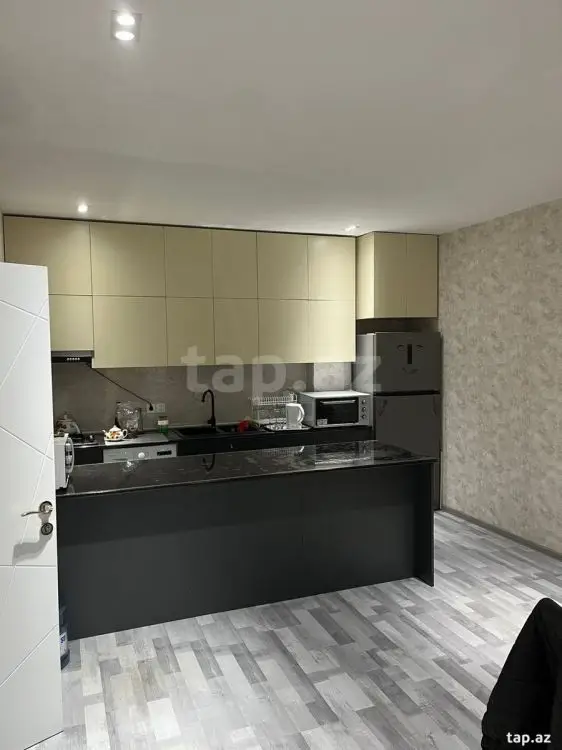 150 AZN - 3 otaqlı mənzil Kirayə (aylıq), Bakı