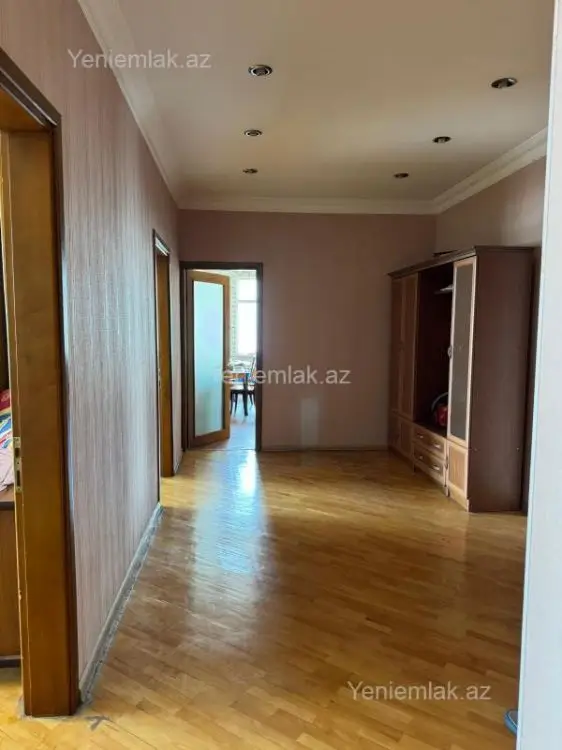 550 000 AZN - 3 otaqlı mənzil Satılır, Yasamal qəs., Nizami, Bakı