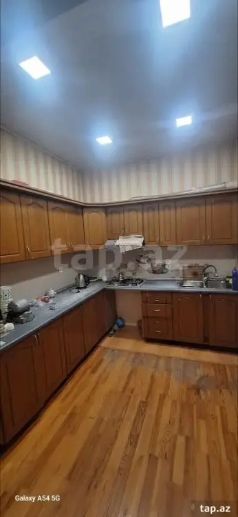 150 000 AZN - 6 otaqlı mənzil , Mehdiabad, Abşeron