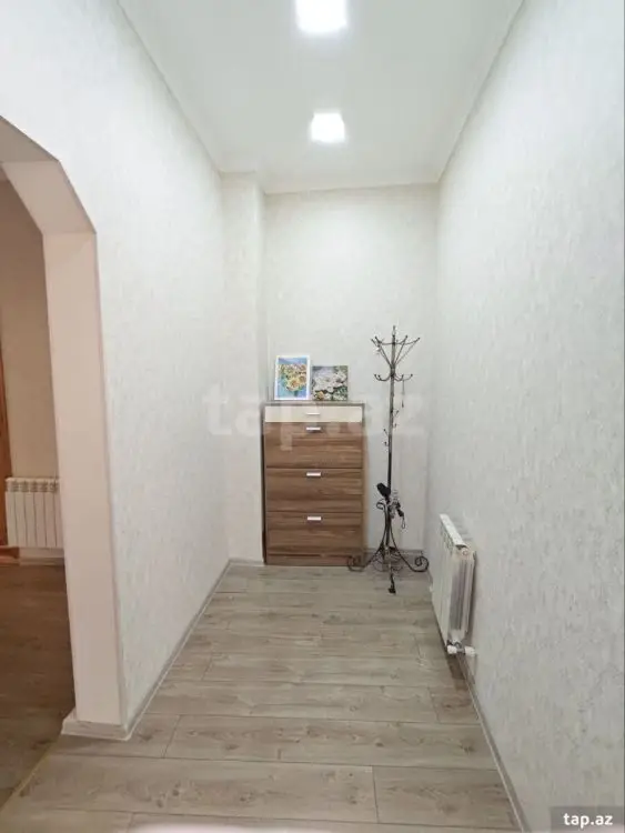 450 000 AZN - 8 otaqlı mənzil , Yeni Yasamal qəs., Yasamal, Bakı