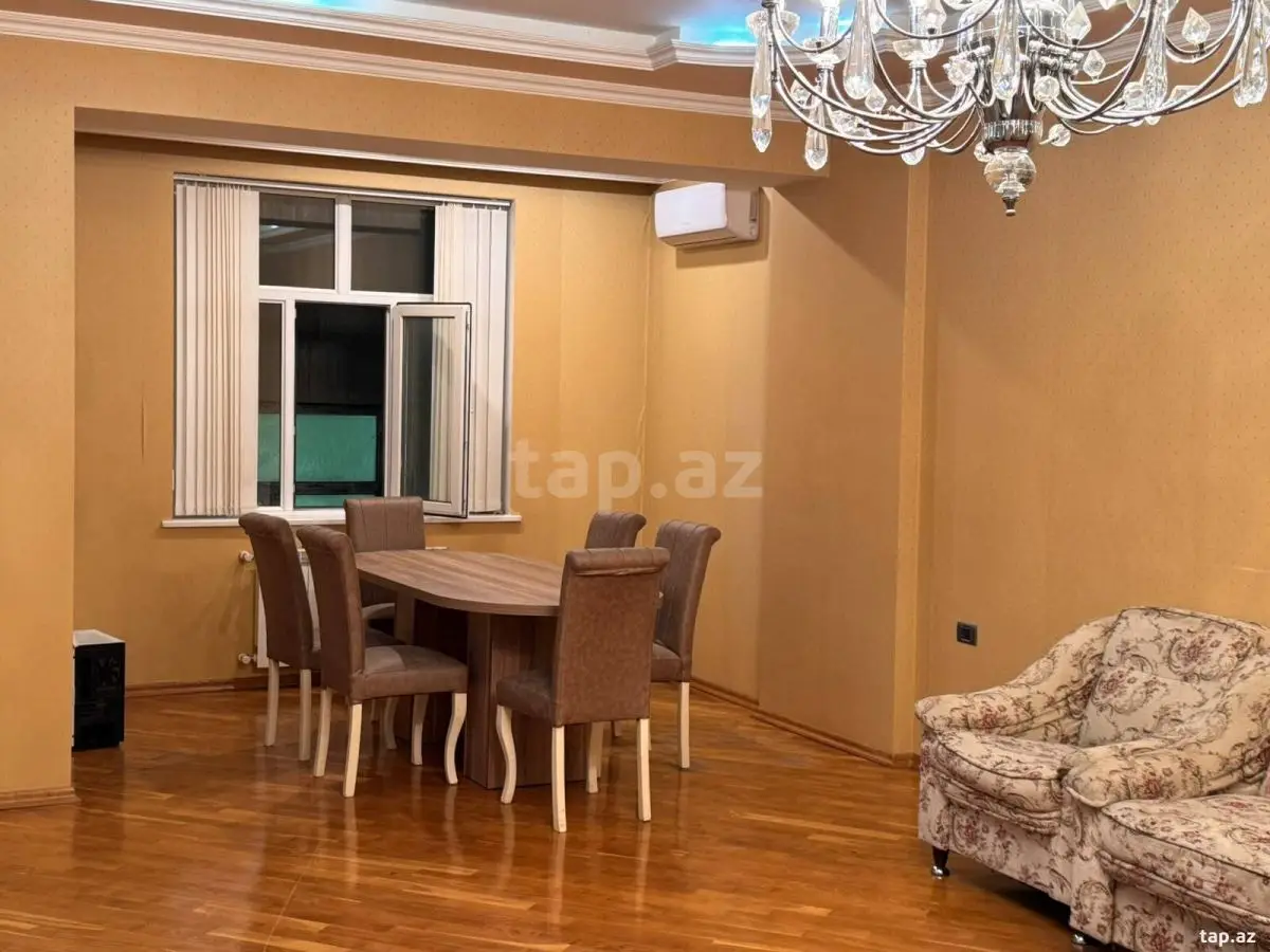 1 000 AZN - 3 otaqlı mənzil Kirayə (aylıq), Bakı
