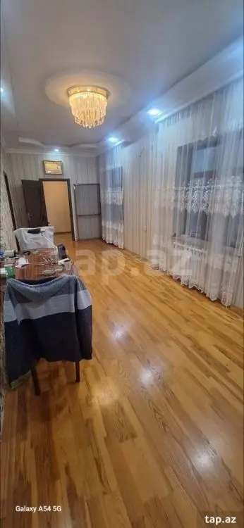150 000 AZN - 6 otaqlı mənzil , Mehdiabad, Abşeron