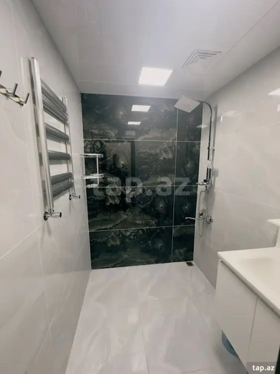 670 AZN - 2 otaqlı mənzil Kirayə (aylıq), Bakı