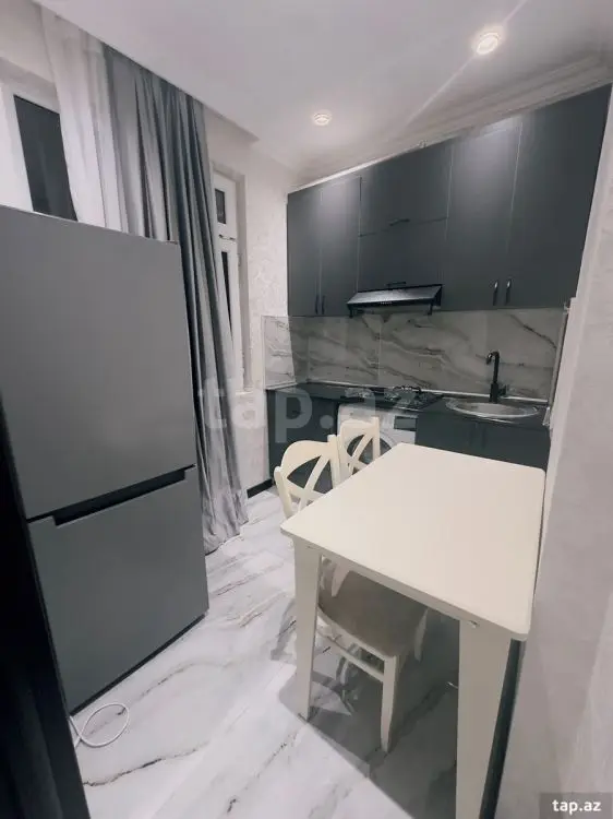 670 AZN - 2 otaqlı mənzil Kirayə (aylıq), Bakı