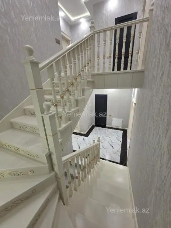 360 000 AZN - 7 otaqlı mənzil Satılır, Qaraçuxur qəs., Suraxanı, Bakı