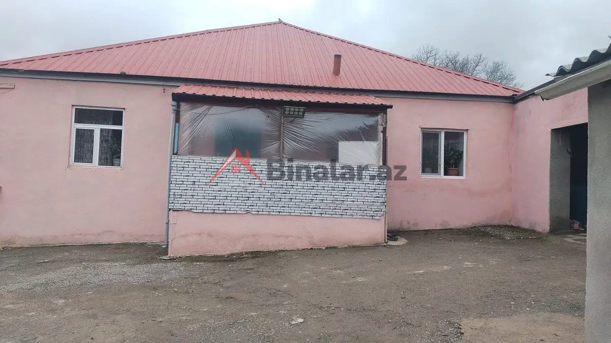 38 000 AZN - 5 otaqlı mənzil Satılır, Quba