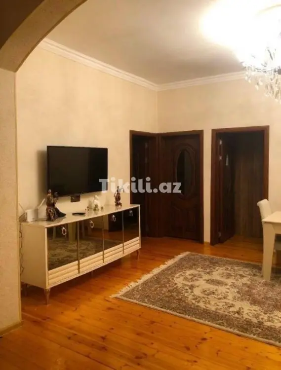 250 000 AZN - 6 otaqlı mənzil Satılır, Yeni Günəşli qəs., Suraxanı, Bakı