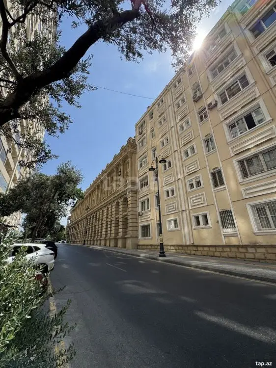 285 000 AZN - 4 otaqlı mənzil, Nərimanov, Bakı