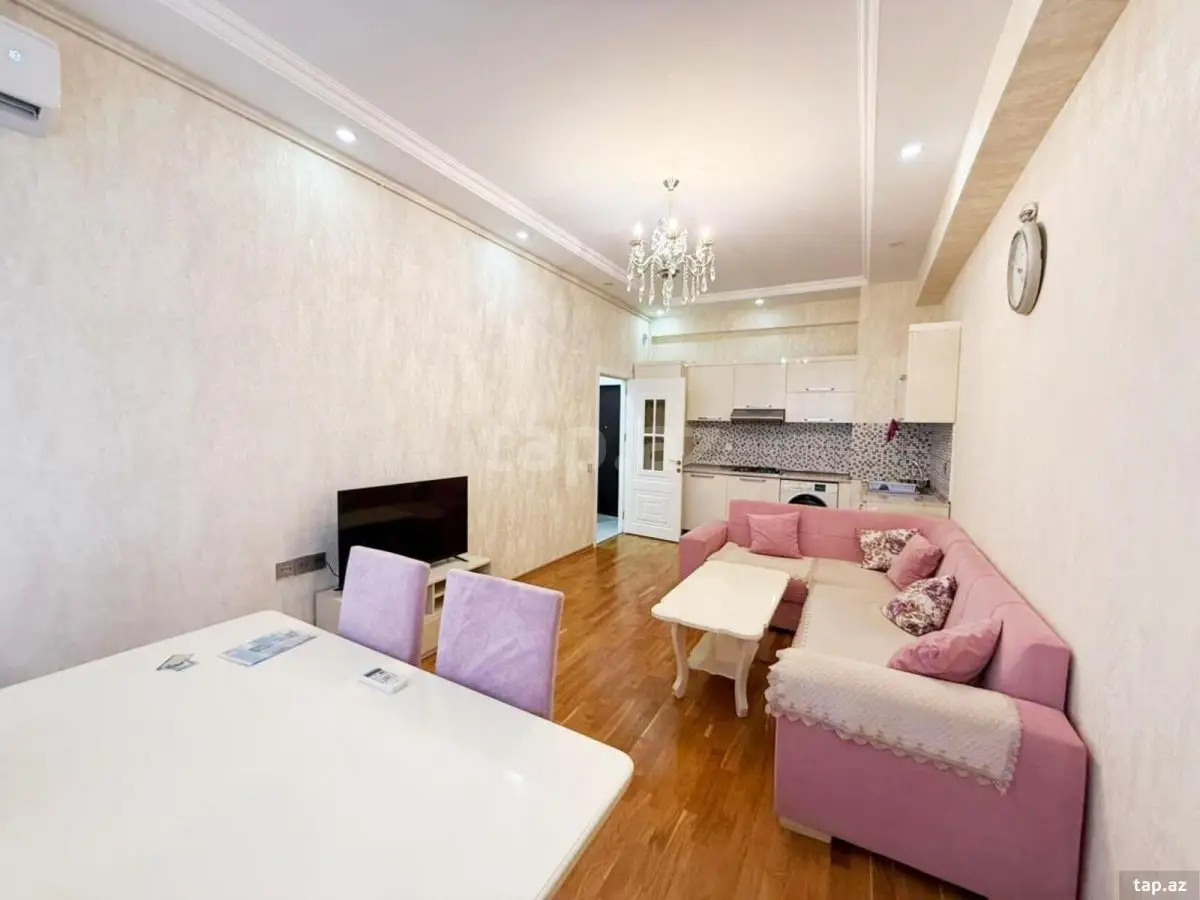 650 AZN - 2 otaqlı mənzil Kirayə (aylıq), Bakı