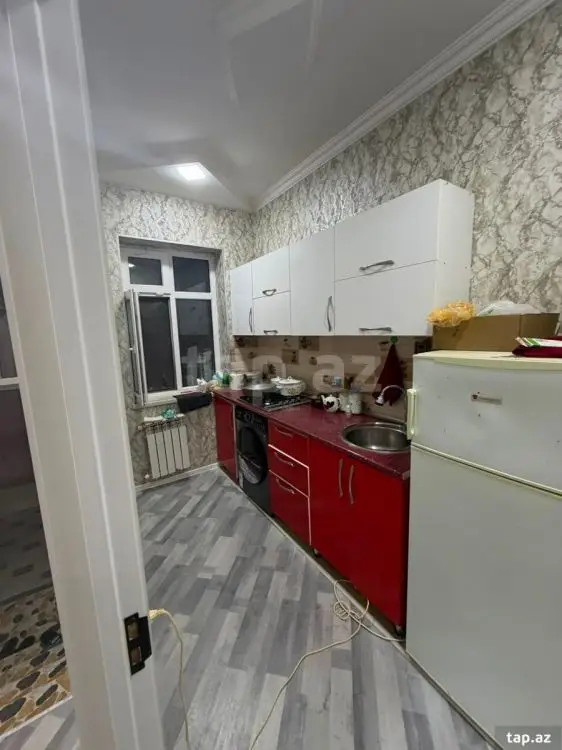 400 AZN - 3 otaqlı mənzil Kirayə (aylıq), Bakı