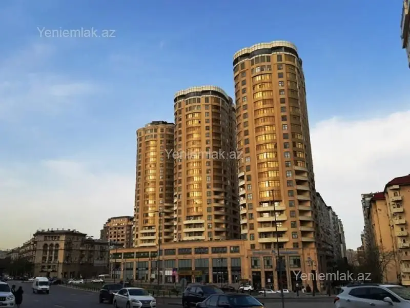 615 000 AZN - 4 otaqlı mənzil Satılır, Yasamal qəs., Nizami, Bakı