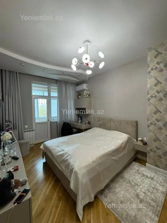 328 000 AZN - 4 otaqlı mənzil Satılır, Nizami, Bakı