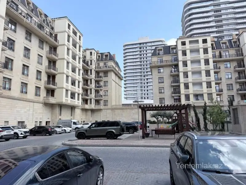 2 500 AZN - 3 otaqlı mənzil Kirayə (aylıq), Ağ şəhər, Xətai, Bakı