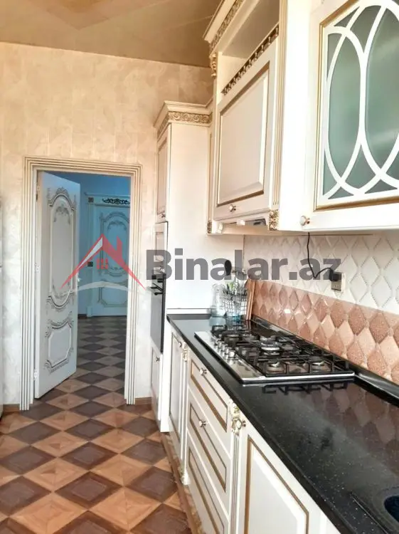 680 000 AZN - 10 otaqlı mənzil Satılır, Ramana qəs., Suraxanı, Bakı