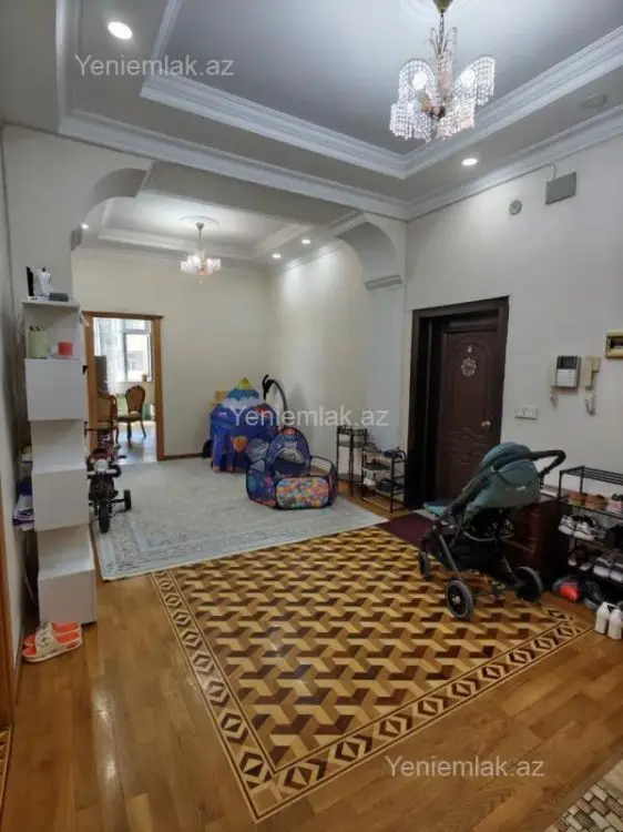385 000 AZN - 3 otaqlı mənzil Satılır, 8-ci mikrorayon, Binəqədi, Bakı