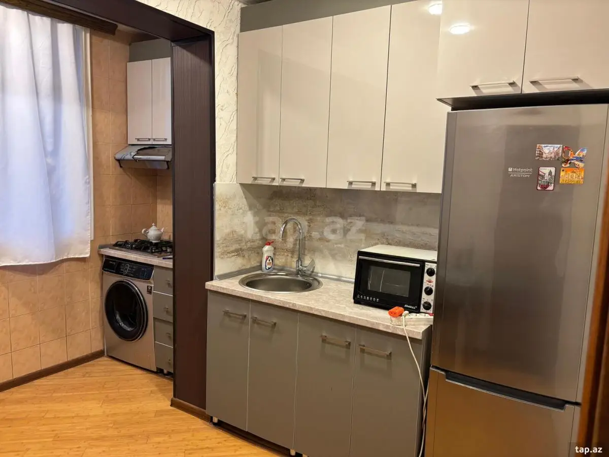 900 AZN - 2 otaqlı mənzil Kirayə (aylıq), Bakı