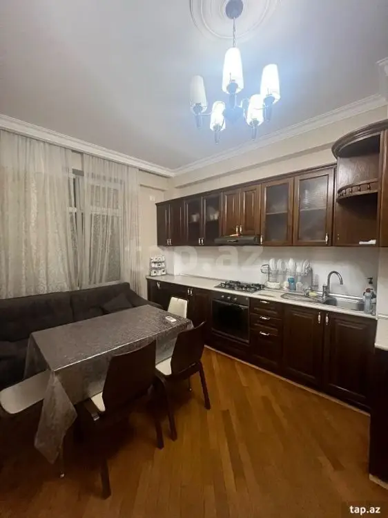 1 000 AZN - 3 otaqlı mənzil Kirayə (aylıq), Bakı