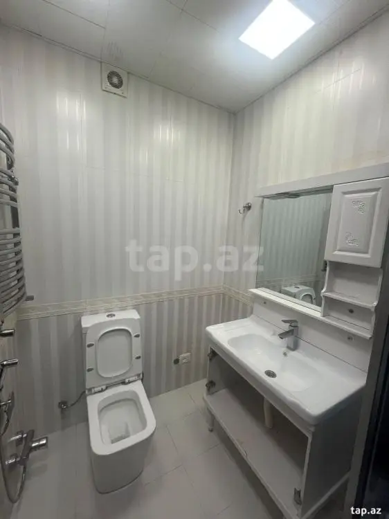 1 000 AZN - 3 otaqlı mənzil Kirayə (aylıq), Bakı