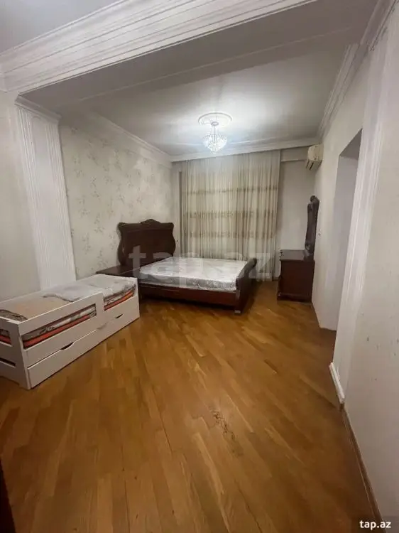 1 000 AZN - 3 otaqlı mənzil Kirayə (aylıq), Bakı