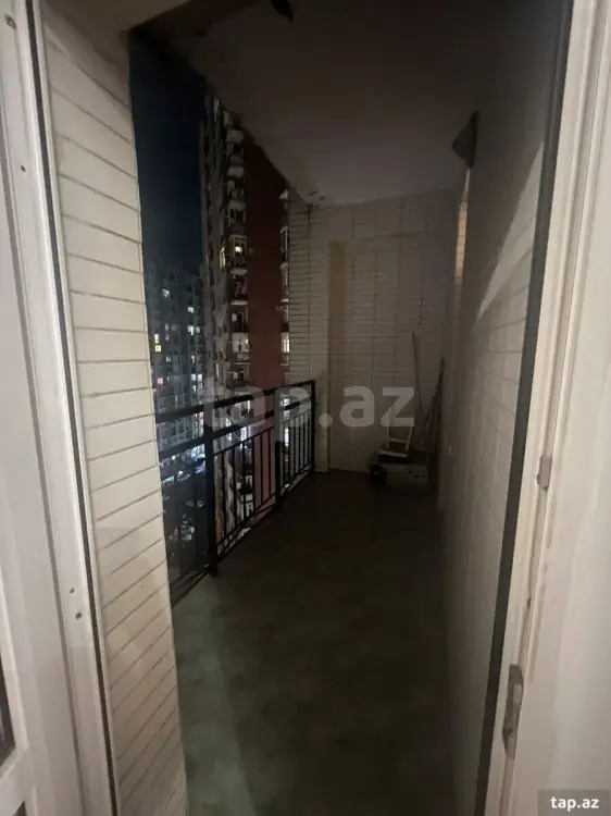 1 000 AZN - 3 otaqlı mənzil Kirayə (aylıq), Bakı