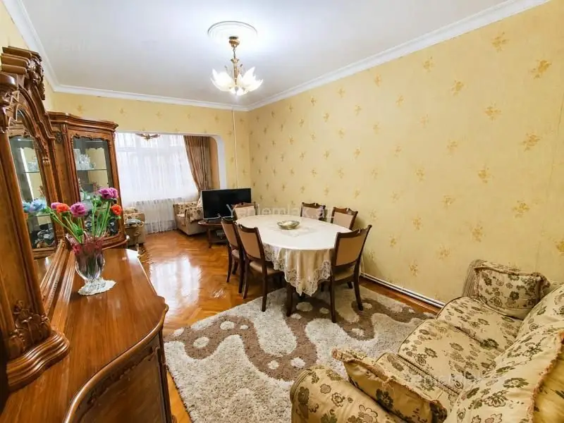 225 000 AZN - 4 otaqlı mənzil Satılır, Nizami, Bakı