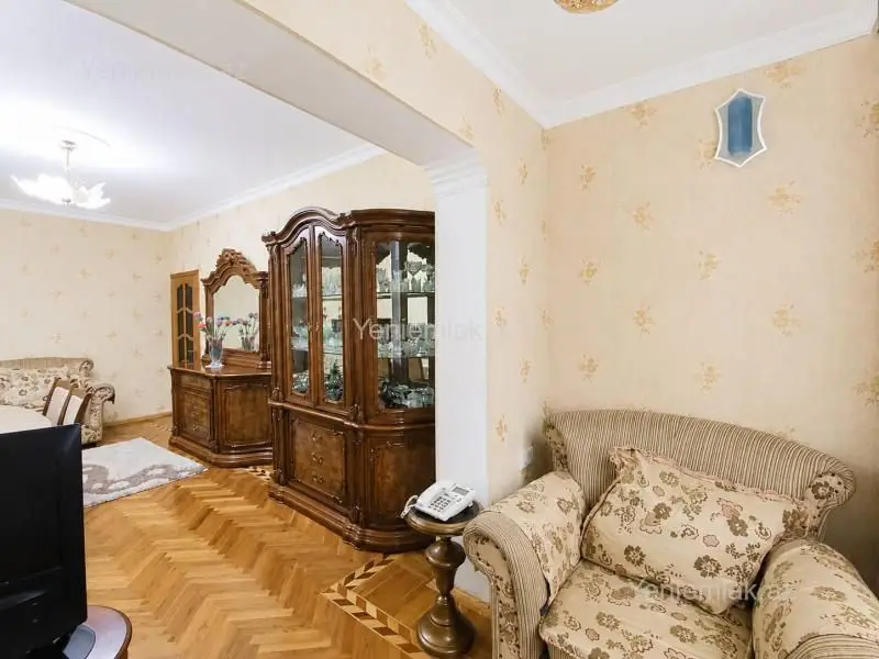 225 000 AZN - 4 otaqlı mənzil Satılır, Nizami, Bakı