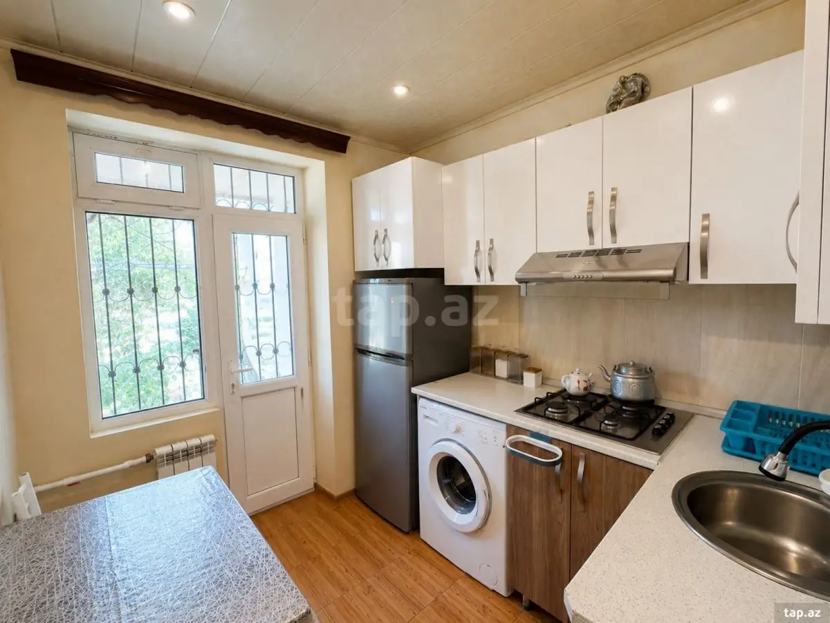 650 AZN - 2 otaqlı mənzil Kirayə (aylıq), Bakı
