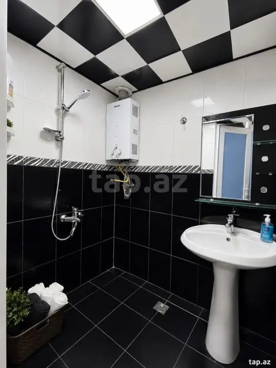 650 AZN - 2 otaqlı mənzil Kirayə (aylıq), Bakı