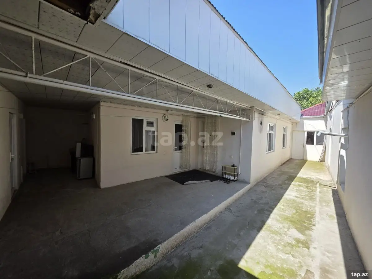 250 AZN - 3 otaqlı mənzil Kirayə (aylıq), Qazax
