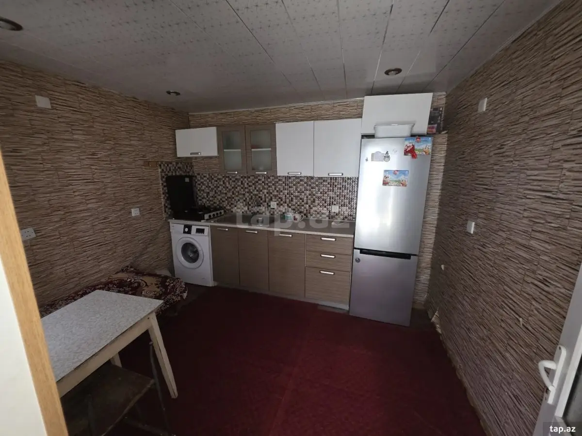250 AZN - 3 otaqlı mənzil Kirayə (aylıq), Qazax