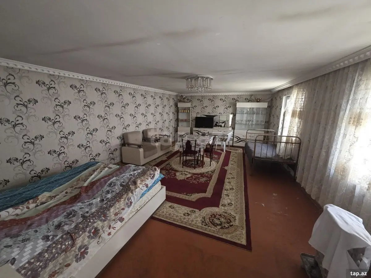 250 AZN - 3 otaqlı mənzil Kirayə (aylıq), Qazax