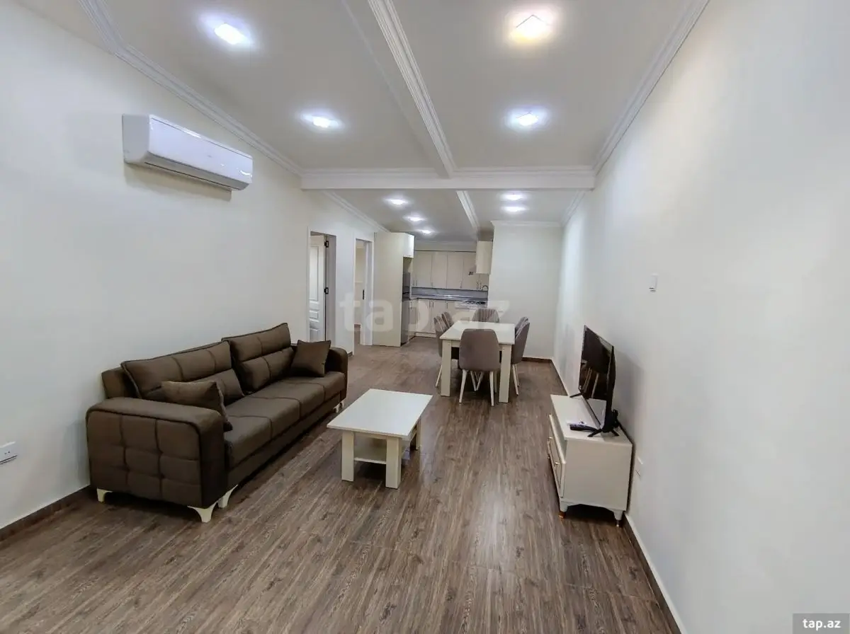 900 AZN - 4 otaqlı mənzil Kirayə (aylıq), Bakı