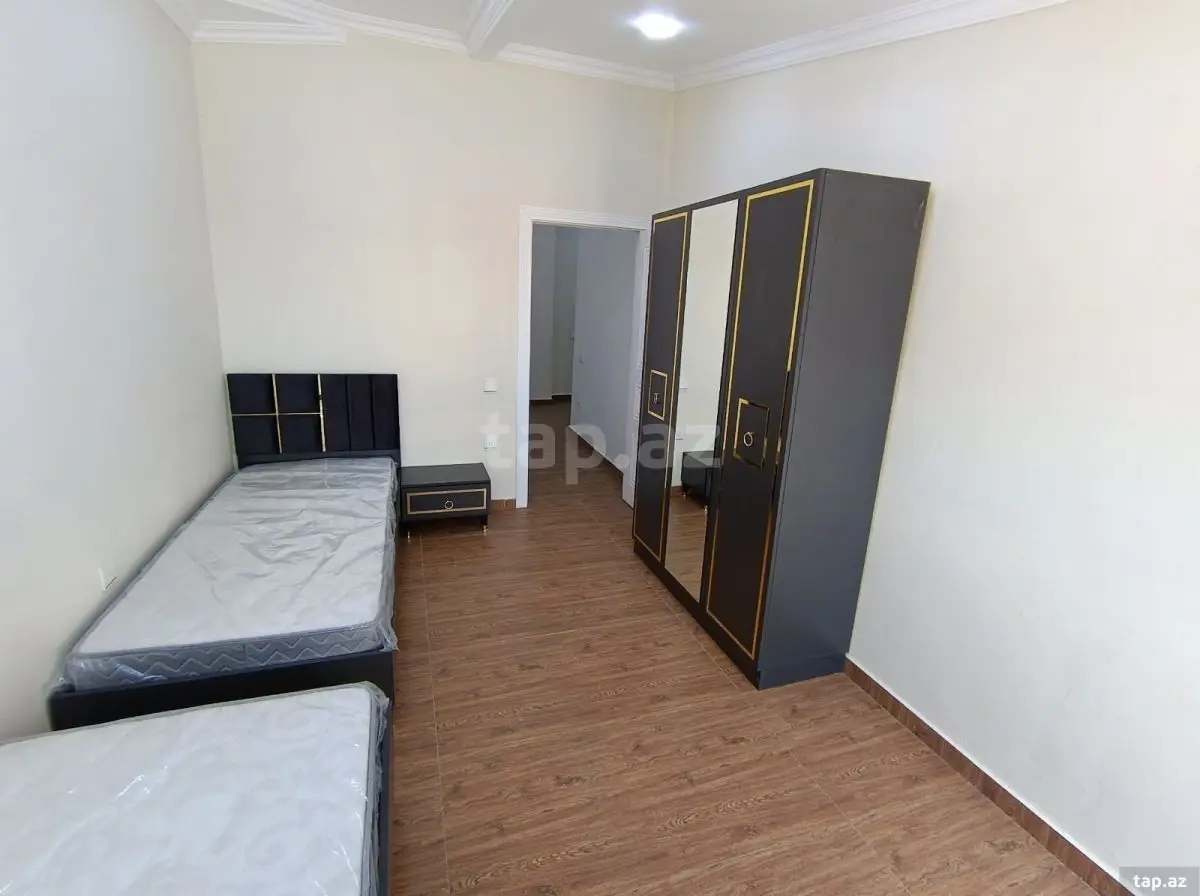 900 AZN - 4 otaqlı mənzil Kirayə (aylıq), Bakı