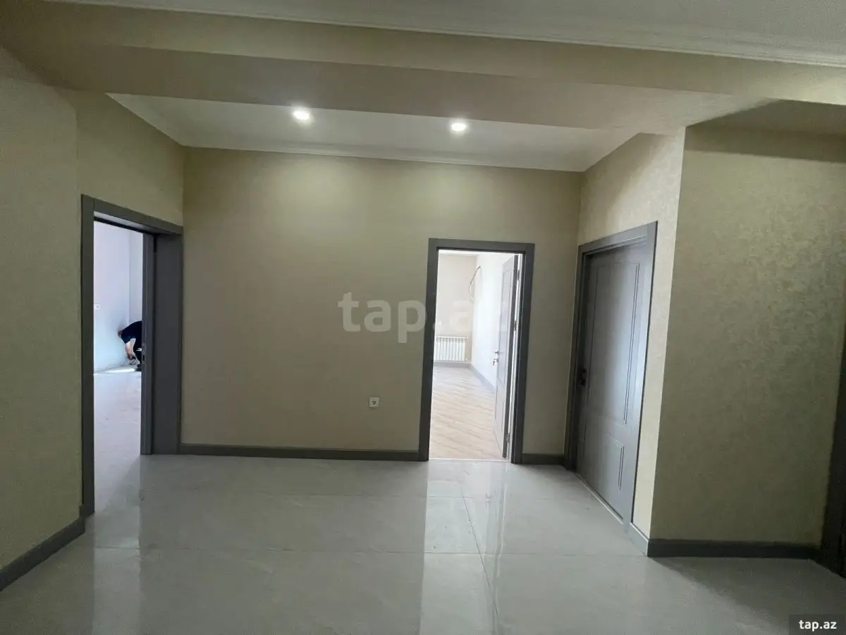 700 AZN - 2 otaqlı mənzil Kirayə (aylıq), Bakı