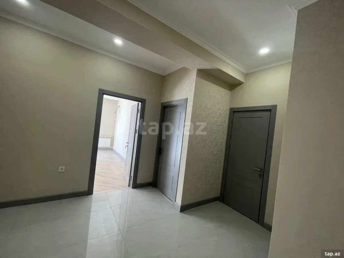 700 AZN - 2 otaqlı mənzil Kirayə (aylıq), Bakı