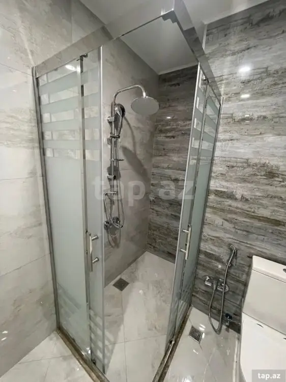 700 AZN - 2 otaqlı mənzil Kirayə (aylıq), Bakı