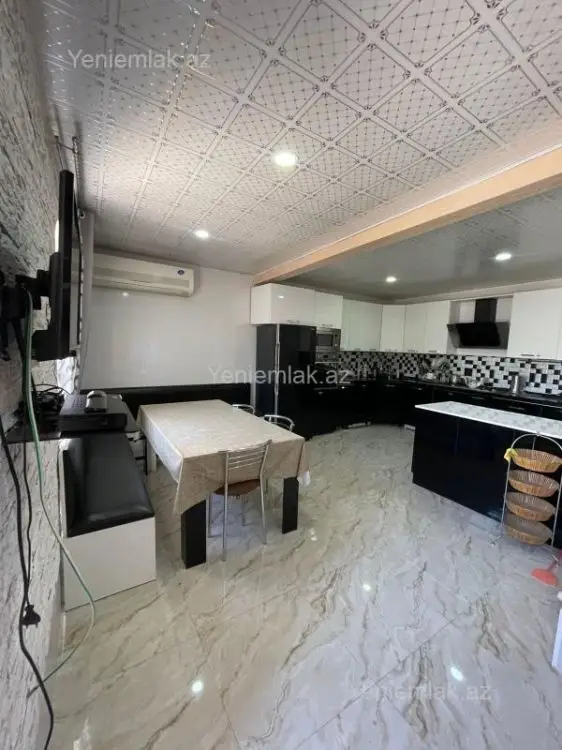 215 000 AZN - 4 otaqlı mənzil Satılır, Novxanı, Abşeron