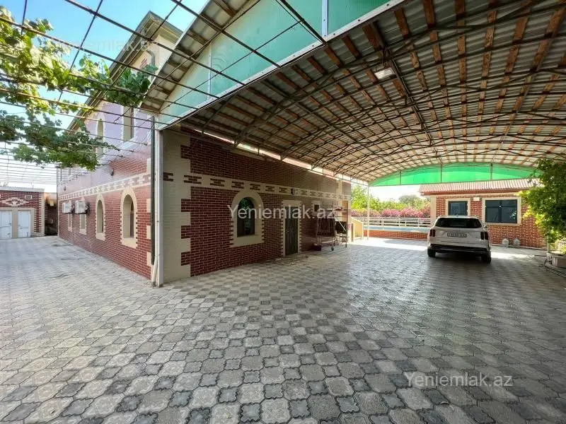 348 000 AZN - 8 otaqlı mənzil Satılır, Novxanı, Abşeron